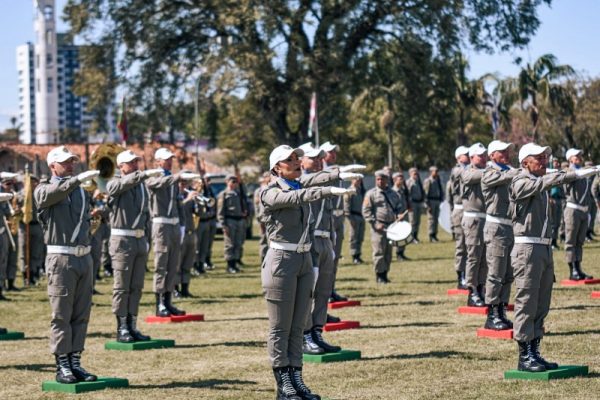 Brigada Militar forma 676 novos soldados. EDROS Corretora de Empréstimos e Seguros